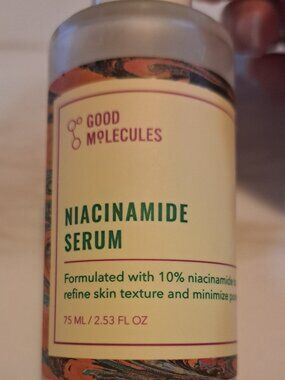 GOOD MOLECULES NIACINAMIDE SERUM